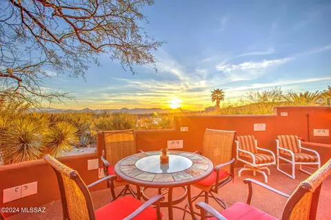 Exterior - 4565 E Coronado Dr, Tucson, AZ 85718 photo 4 of 16