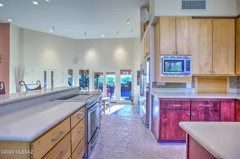 Kitchen - 4565 E Coronado Dr, Tucson, AZ 85718 photo 3 of 3