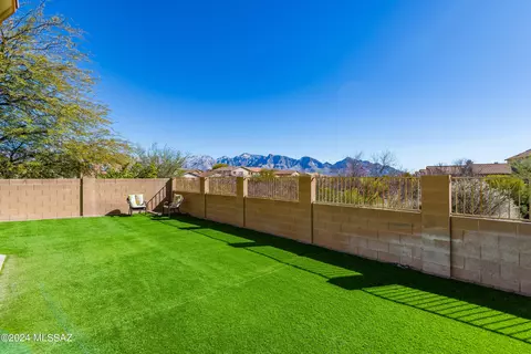 941 W Cork Oak Pl, Oro Valley, AZ 85755