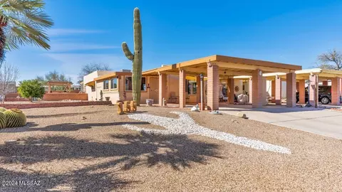 155 W Calle De Las Profetas, Green Valley, AZ 85614