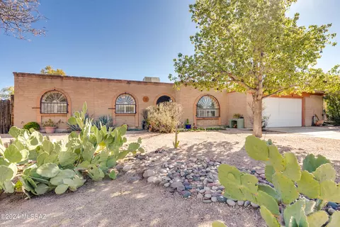 7769 E 33rd St, Tucson, AZ 85710
