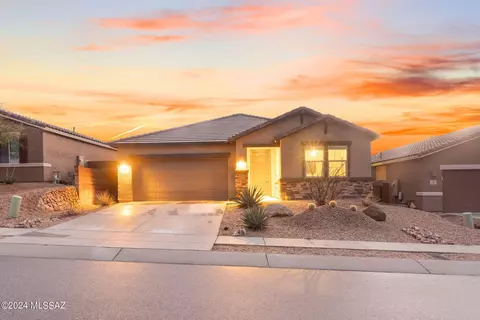 17258 S Ridgerunner Dr, Vail, AZ 85641