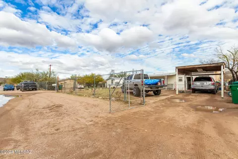 5811 S Hildreth Ave, Tucson, AZ 85746