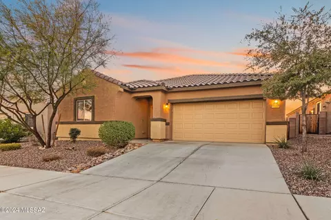 8633 N Egrets Rest Ln, Tucson, AZ 85742
