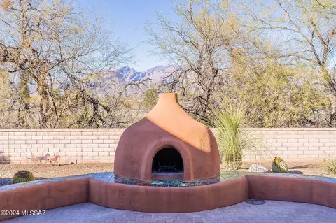 Exterior - 4955 E Parade Ground Loop, Tucson, AZ 85712 photo 7 of 11