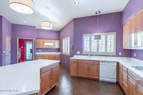 Kitchen - 4955 E Parade Ground Loop, Tucson, AZ 85712 photo 3 of 3