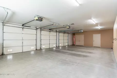 Exterior - 4955 E Parade Ground Loop, Tucson, AZ 85712 photo 10 of 11