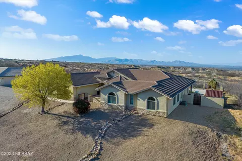 757 W Jennella Dr, Benson, AZ 85602