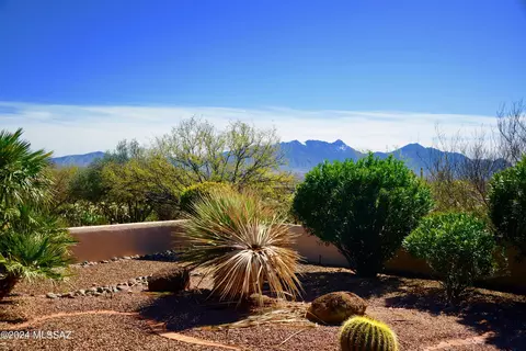 1001 W Camino Delicias, Green Valley, AZ 85614