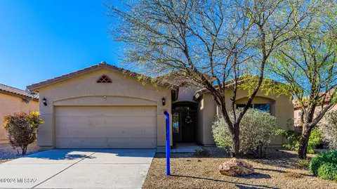 9156 S Whispering Pine Dr, Tucson, AZ 85756