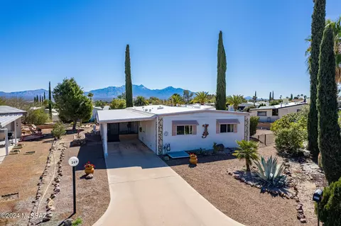 269 W Olive Dr, Green Valley, AZ 85614