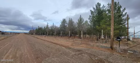 396 S Flint Rd, Pearce, AZ 85625