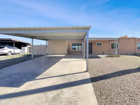 3653 S Barrow Pl, Tucson, AZ 85730