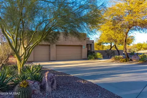 6077 N Panorama Ridge Pl, Tucson, AZ 85704