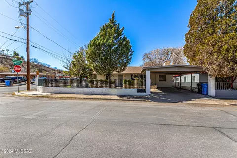 853 N Panas Pl, Nogales, AZ 85621