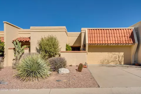 1147 E Camino Diestro, Oro Valley, AZ 85704