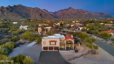 7401 N Michelle Pl, Tucson, AZ 85704