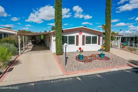 88 W Aliso Dr, Green Valley, AZ 85614