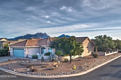 2480 Ensign Way, Green Valley, AZ 85614