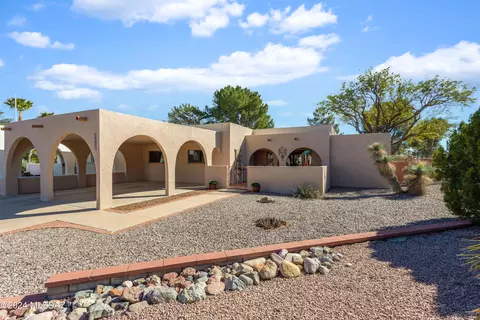 1300 N Placita Parasol, Green Valley, AZ 85614