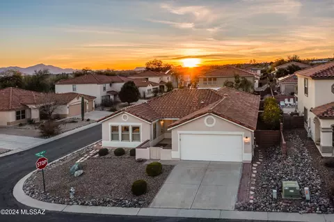10145 N Eight Iron Ln, Oro Valley, AZ 85737