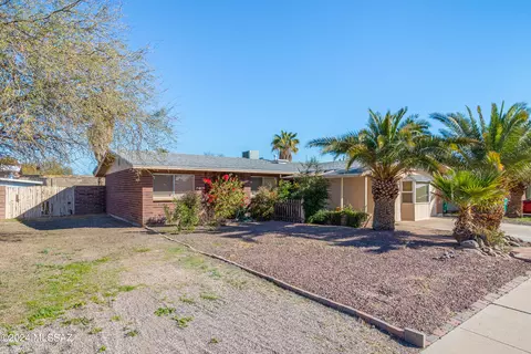 3704 W Brambly Dr, Tucson, AZ 85741