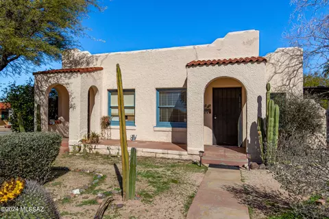 Exterior - 2103 E 8th St, Tucson, AZ 85719 photo 4 of 12