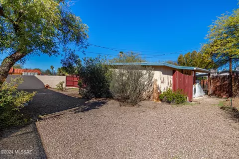 Exterior - 2103 E 8th St, Tucson, AZ 85719 photo 9 of 12