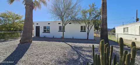 4638 E 16th St, Tucson, AZ 85711