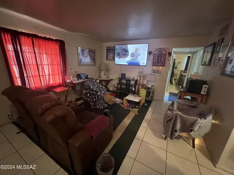 2523 E Cameron Vis, Tucson, AZ 85713 photo 5