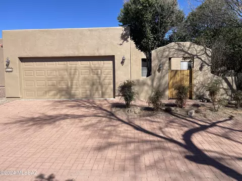 435 Colorado Ct, Rio Rico, AZ 85648