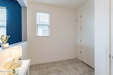 Entry Way - 8744 E Stone Meadow Cir, Tucson, AZ 85730 photo 3 of 4