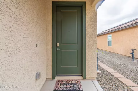 Entry Way - 8744 E Stone Meadow Cir, Tucson, AZ 85730 photo 1 of 4