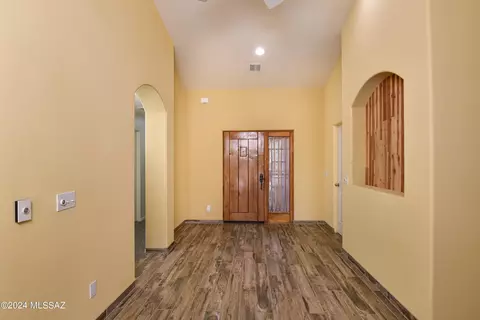 Entry Way - 1939 W Camino Toro Bronco, Vail, AZ 85641 photo 2 of 3