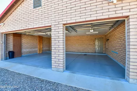 Exterior - 1939 W Camino Toro Bronco, Vail, AZ 85641 photo 12 of 22