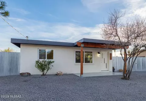 5620 E Mabel St, Tucson, AZ 85712