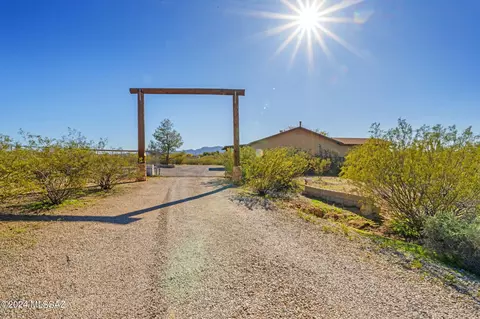 6545 N Silverbell Rd, Tucson, AZ 85743