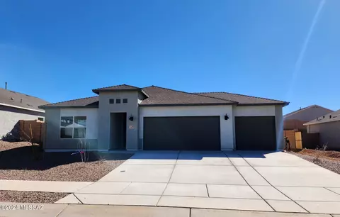 549 W Woodward St, Vail, AZ 85641