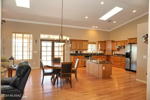 Kitchen - 910 E Cholla Ct, Pearce, AZ 85625 photo 7 of 7