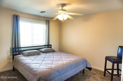 Bedroom - 910 E Cholla Ct, Pearce, AZ 85625 photo 3 of 4