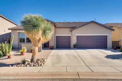 996 Empire Canyon Ln, Sahuarita, AZ 85629