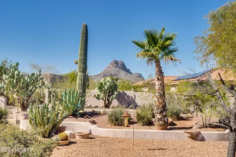 7977 N Via Laguna Niguel, Tucson, AZ 85743