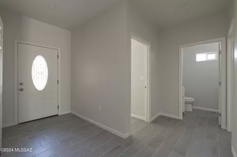 Entry Way - 2960 E Kreisler Pl, Vail, AZ 85641 photo 2 of 2