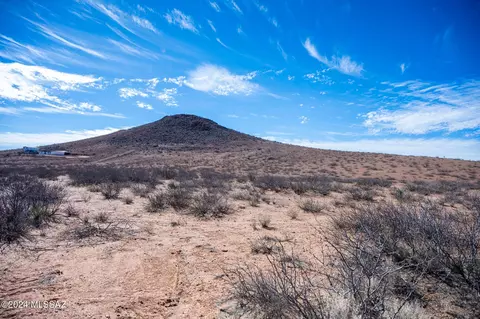 10 E Acres E Red Stag Rd, Pearce, AZ 85625 photo 2