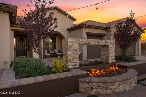 1310 E Madera Estates Ln, Sahuarita, AZ 85629