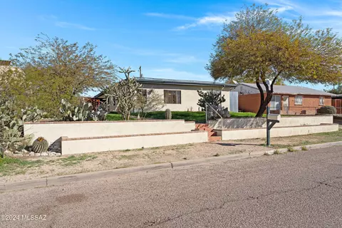 227 E Linden St, Tucson, AZ 85705