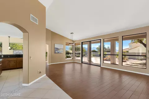 Living - 64503 E Round Robin Ln, Saddlebrooke, AZ 85739 photo 2 of 8