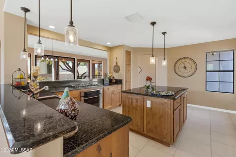 Kitchen - 64503 E Round Robin Ln, Saddlebrooke, AZ 85739 photo 2 of 8