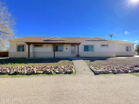 16625 W Jaguar Ln, Marana, AZ 85653