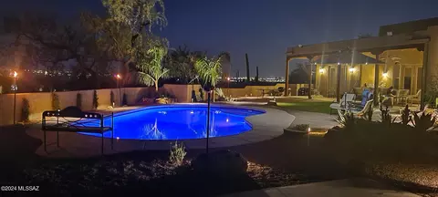 5450 N Sabino Highlands Pl, Tucson, AZ 85749